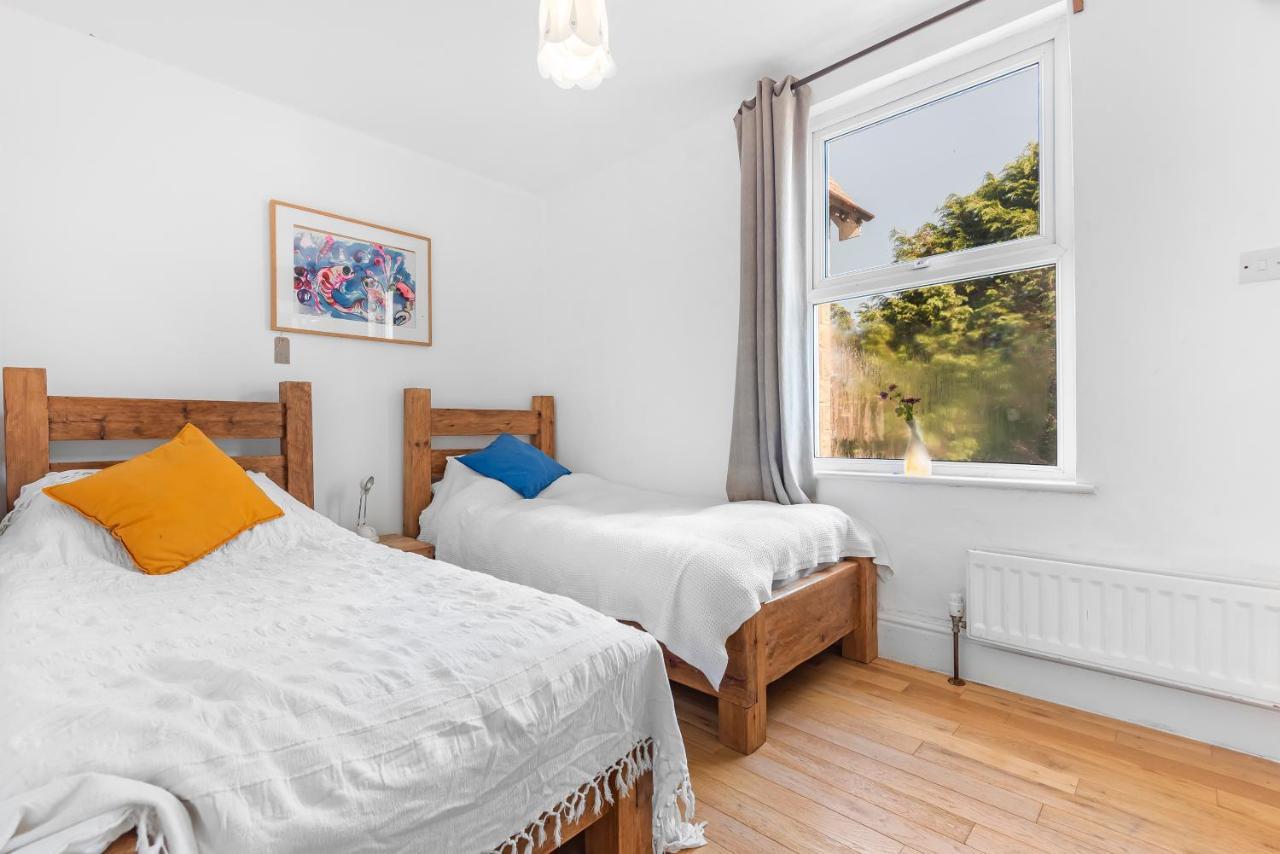 Organic Panda Bed & Breakfast St. Ives Exterior photo